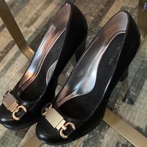 Calvin Klein platform pumps - black leather size 6